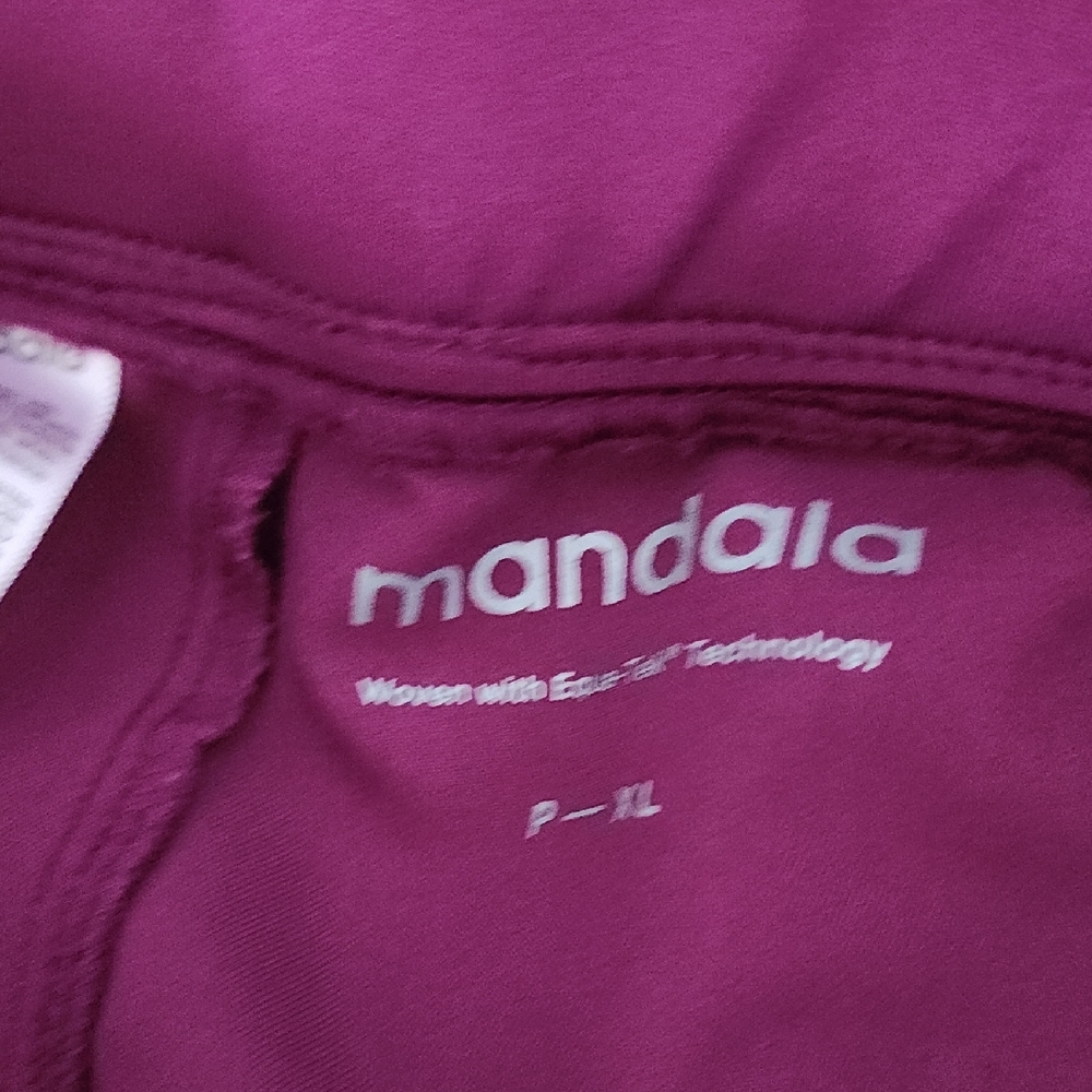 Mandala Women's Active Top in Magenta
